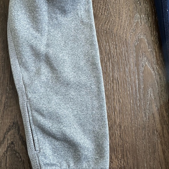 NFL Nike Chargers Hooded Sweatshirt.  Men’s size small.  Great used condition! - Picture 4 of 7